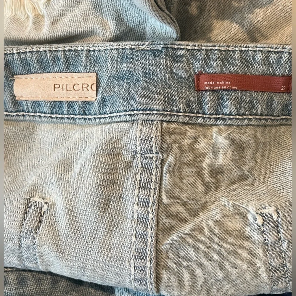ANTHROPOLOGIE PILCRO Shortie Shorts Cutoff Light Wash Denim NEW $98 - Picture 9 of 12